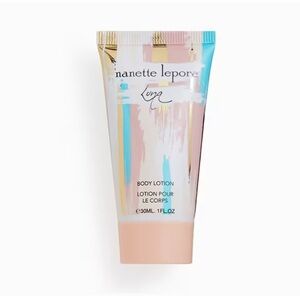 4/$20 🌺 Nanette Lepore Luna body lotion